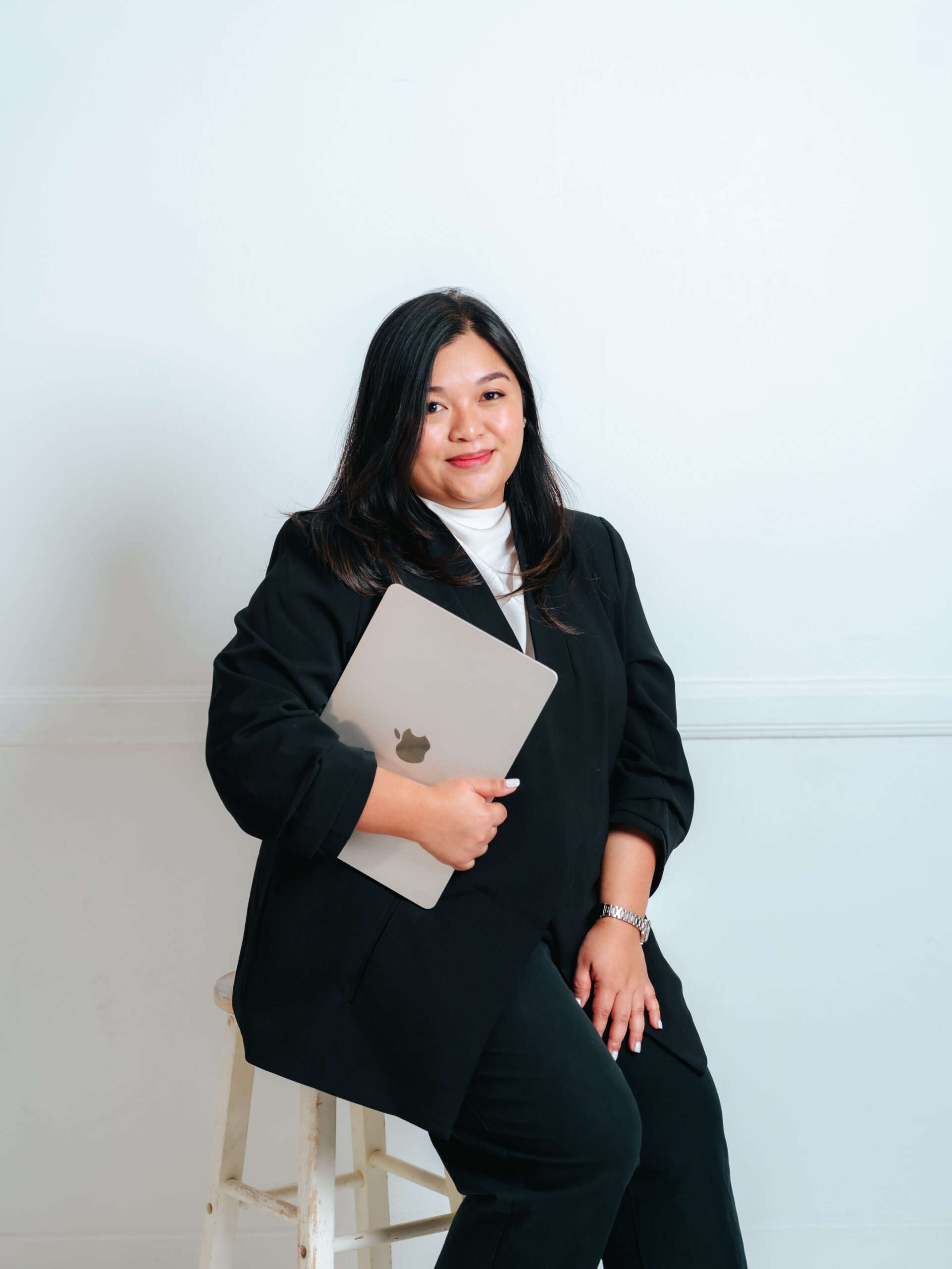 Pam - Regulated Canadian Immigration Consultant
